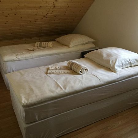Magyar Golf Club Hotel Kisoroszi Eksteriør billede